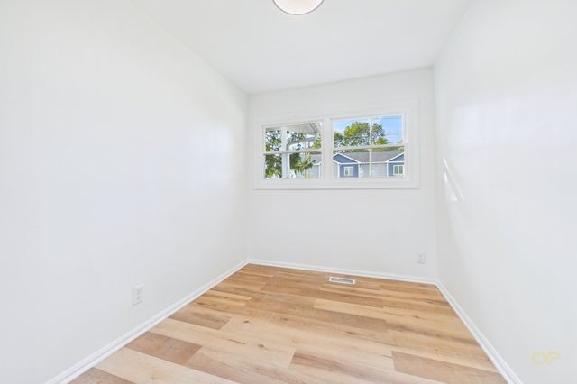 46 Brock Ave, New Bedford, MA 02744