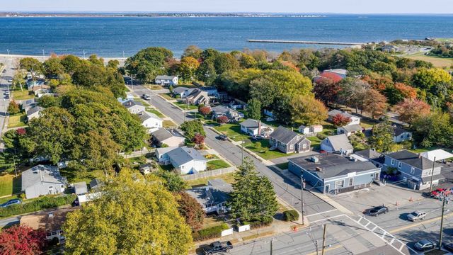 46 Brock Ave, New Bedford, MA 02744