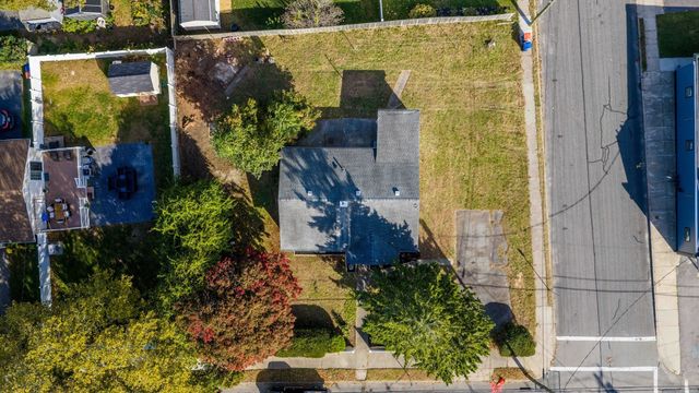46 Brock Ave, New Bedford, MA 02744