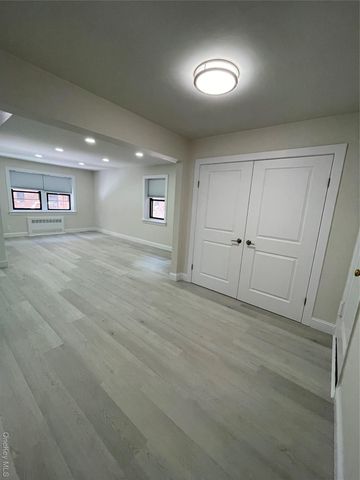 118-60 METROPOLITAN Avenue 2 I, Kew Gardens, NY 11415