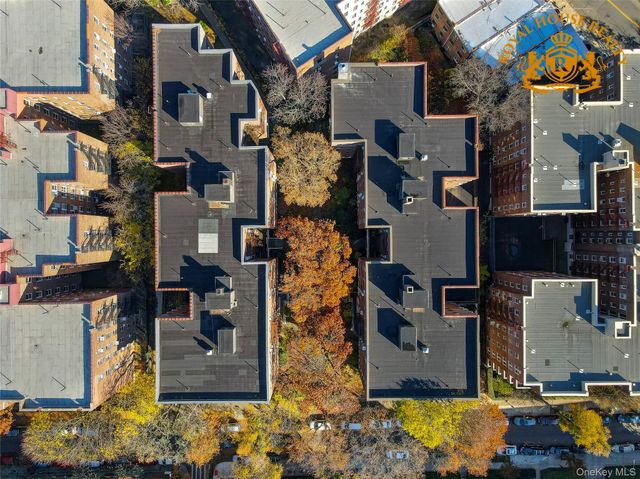 118-60 METROPOLITAN Avenue 2 I, Kew Gardens, NY 11415