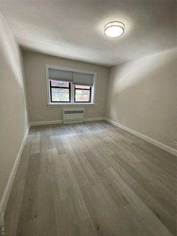 118-60 METROPOLITAN Avenue 2 I, Kew Gardens, NY 11415