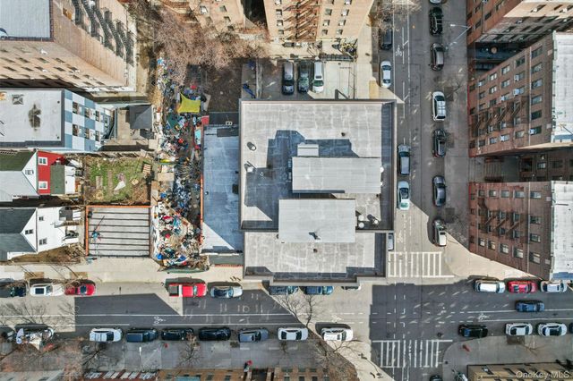 27 Buchanan Place, Bronx, NY 10453