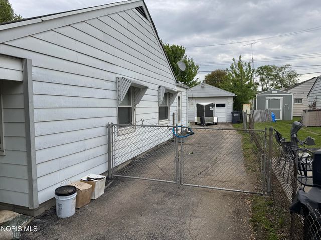 425 Southview Drive, Toledo, OH 43609