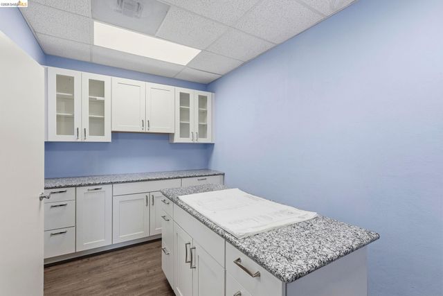 869 WOODSIDE WAY, San Mateo, CA 94401