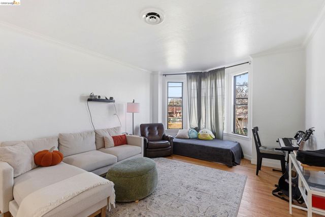 869 WOODSIDE WAY, San Mateo, CA 94401