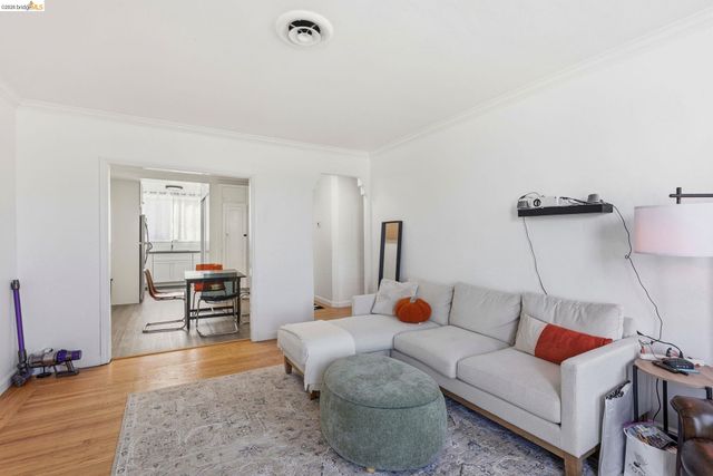 869 WOODSIDE WAY, San Mateo, CA 94401