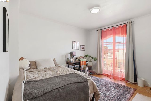 869 WOODSIDE WAY, San Mateo, CA 94401