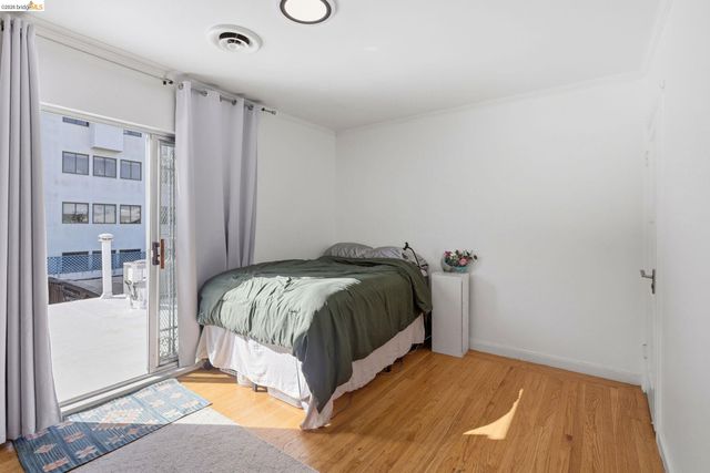 869 WOODSIDE WAY, San Mateo, CA 94401