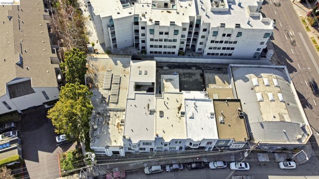 869 WOODSIDE WAY, San Mateo, CA 94401