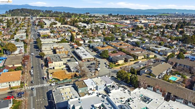 869 WOODSIDE WAY, San Mateo, CA 94401