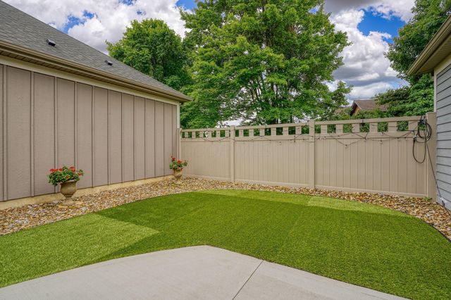 163 Daymark Drive, Delaware, OH 43015