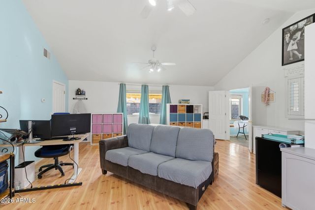 823 N HILL Circle, Mesa, AZ 85203