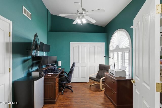 823 N HILL Circle, Mesa, AZ 85203