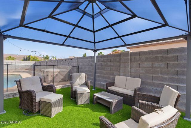 823 N HILL Circle, Mesa, AZ 85203