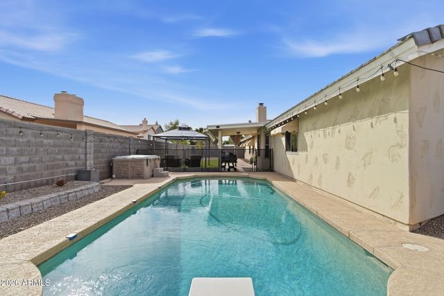 823 N HILL Circle, Mesa, AZ 85203