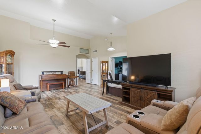 823 N HILL Circle, Mesa, AZ 85203