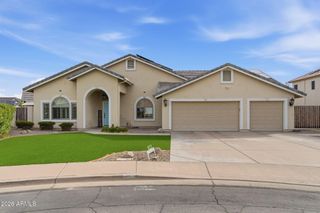 823 N HILL Circle, Mesa, AZ 85203