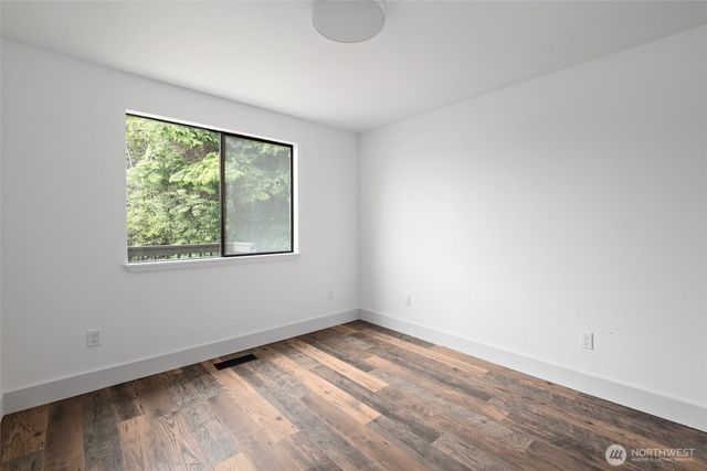 2123 Stoney Beach Lane, Oak Harbor, WA 98277