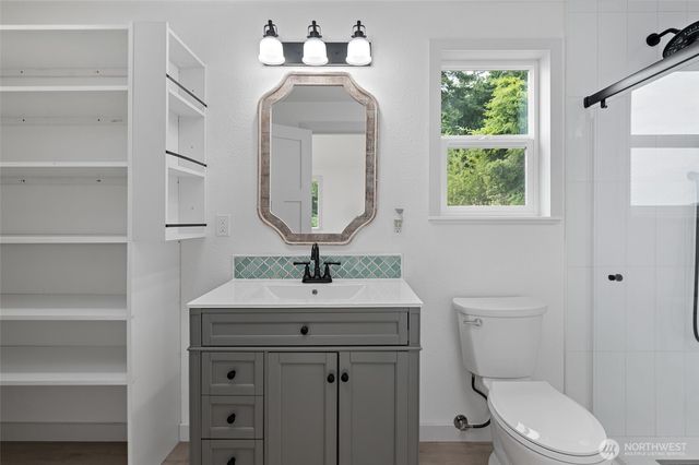 2123 Stoney Beach Lane, Oak Harbor, WA 98277