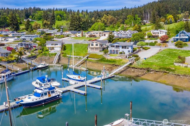 2123 Stoney Beach Lane, Oak Harbor, WA 98277