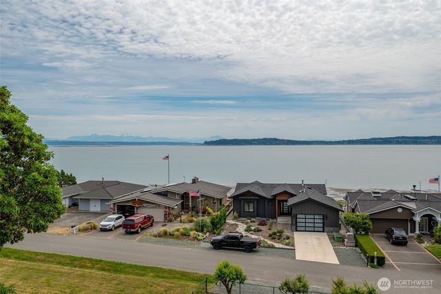 2123 Stoney Beach Lane, Oak Harbor, WA 98277