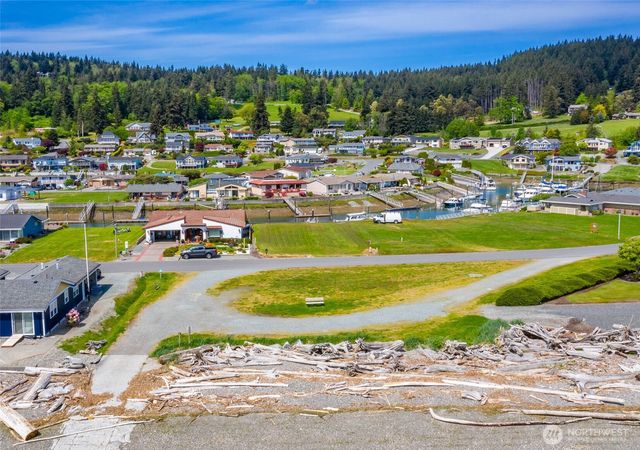 2123 Stoney Beach Lane, Oak Harbor, WA 98277
