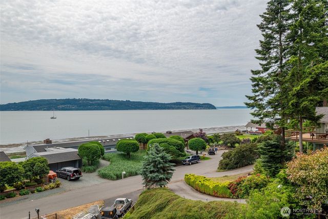 2123 Stoney Beach Lane, Oak Harbor, WA 98277