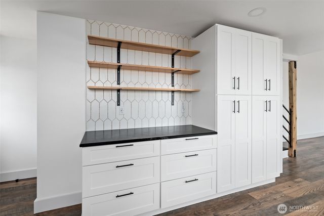 2123 Stoney Beach Lane, Oak Harbor, WA 98277