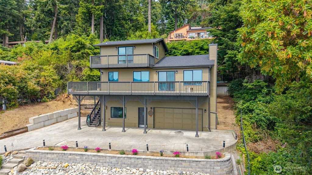 2123 Stoney Beach Lane, Oak Harbor, WA 98277
