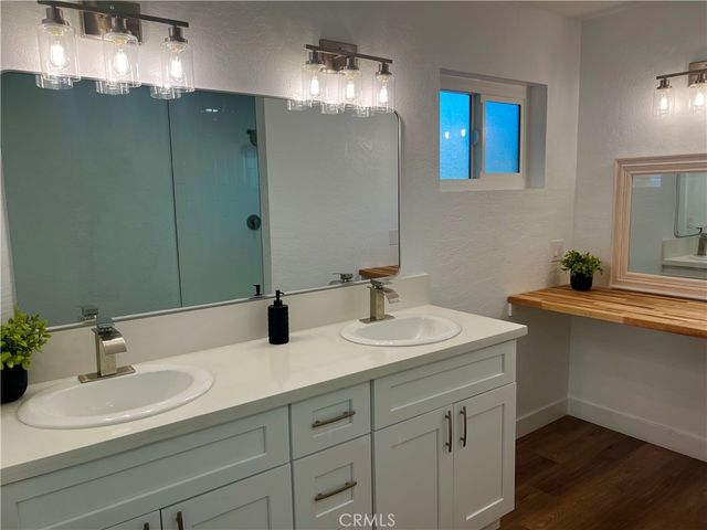 42944 Beau Ville Court, Lancaster, CA 93536