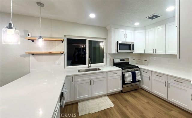 42944 Beau Ville Court, Lancaster, CA 93536
