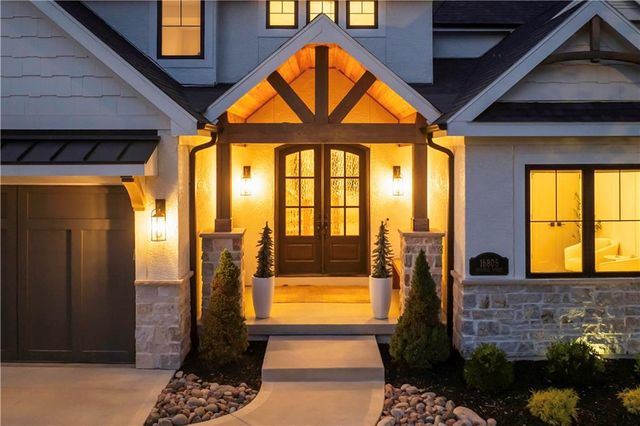 16805 Rosehill Street, Overland Park, KS 66221