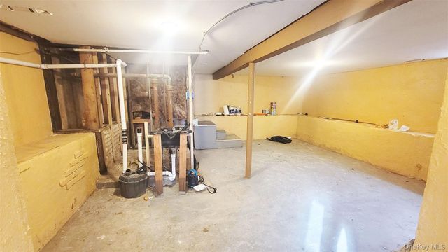 469 River Street, Oceanside, NY 11572