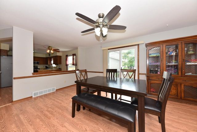 W165N10648 Wagon TRAIL, Germantown, WI 53022