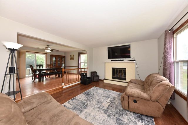 W165N10648 Wagon TRAIL, Germantown, WI 53022