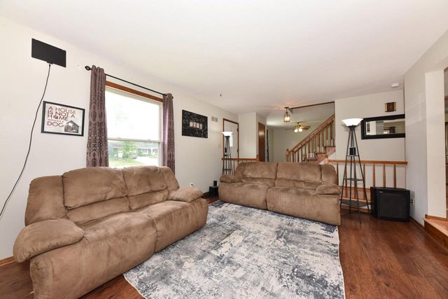 W165N10648 Wagon TRAIL, Germantown, WI 53022