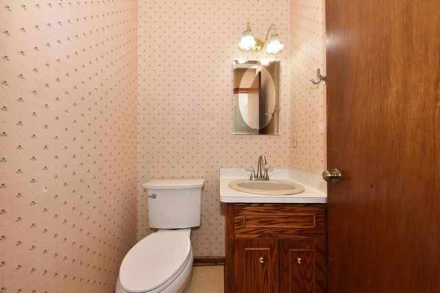 W165N10648 Wagon TRAIL, Germantown, WI 53022