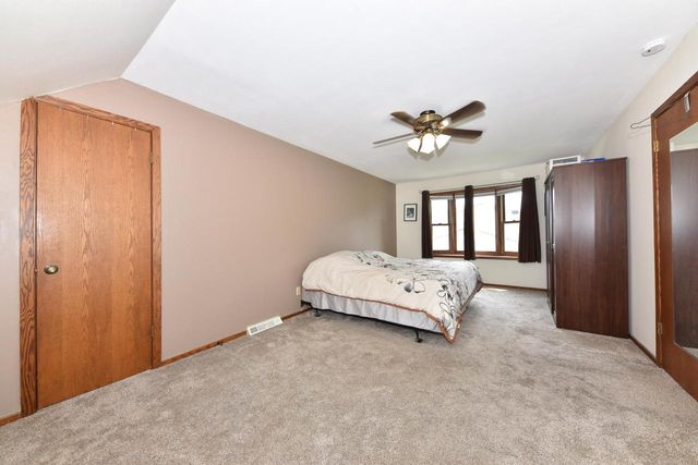 W165N10648 Wagon TRAIL, Germantown, WI 53022