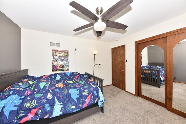 W165N10648 Wagon TRAIL, Germantown, WI 53022