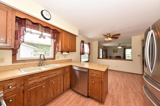 W165N10648 Wagon TRAIL, Germantown, WI 53022