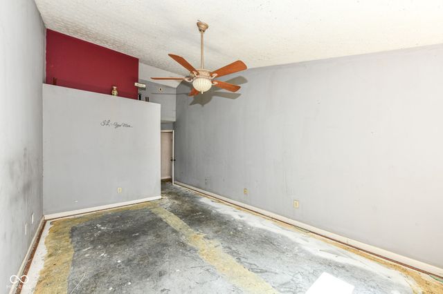 6211 Glen Flint Court, Indianapolis, IN 46254