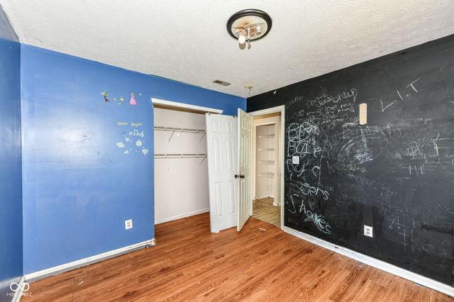 6211 Glen Flint Court, Indianapolis, IN 46254