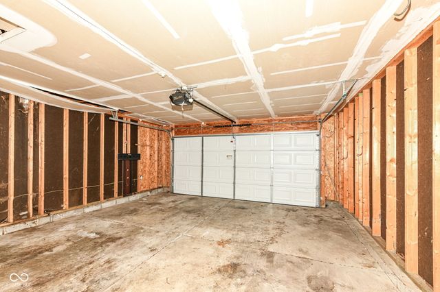 6211 Glen Flint Court, Indianapolis, IN 46254