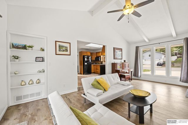 3809 S 56th Street, Lincoln, NE 68506