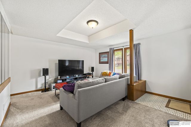 3809 S 56th Street, Lincoln, NE 68506