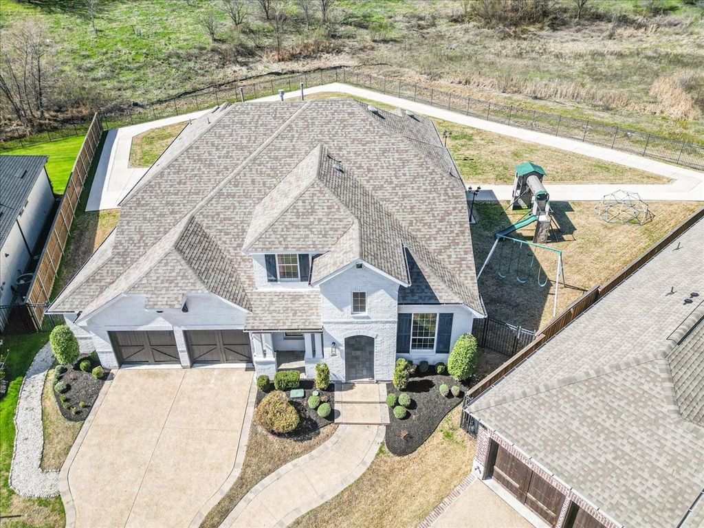 1403 Lone Eagle Way, Arlington, TX 76005