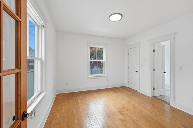 21 Elm Street, Newport, RI 02840