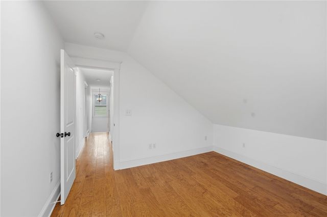21 Elm Street, Newport, RI 02840