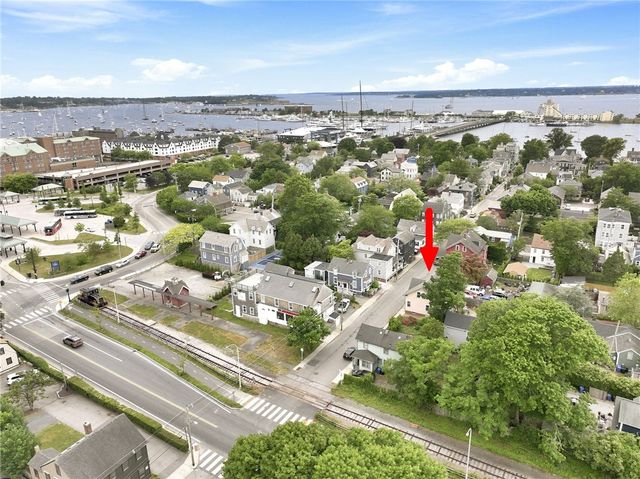 21 Elm Street, Newport, RI 02840